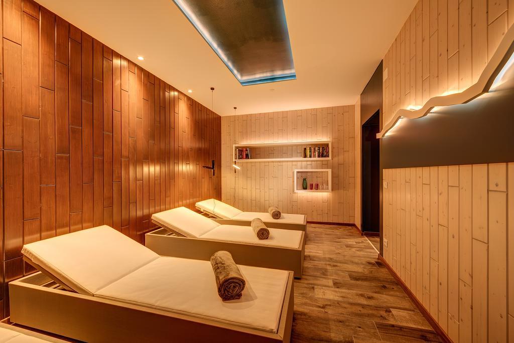 Garni Hotel Kessler ติโรโล ภายนอก รูปภาพ