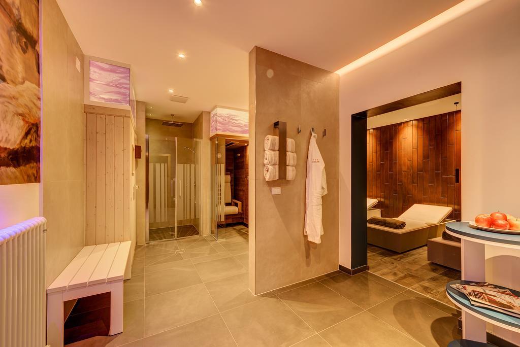 Garni Hotel Kessler ติโรโล ภายนอก รูปภาพ