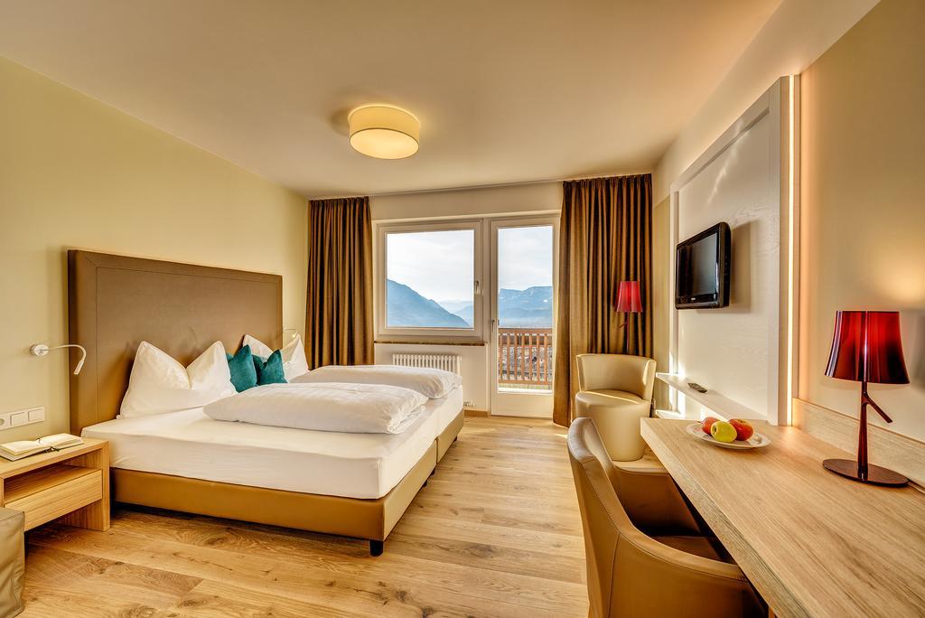Garni Hotel Kessler ติโรโล ภายนอก รูปภาพ