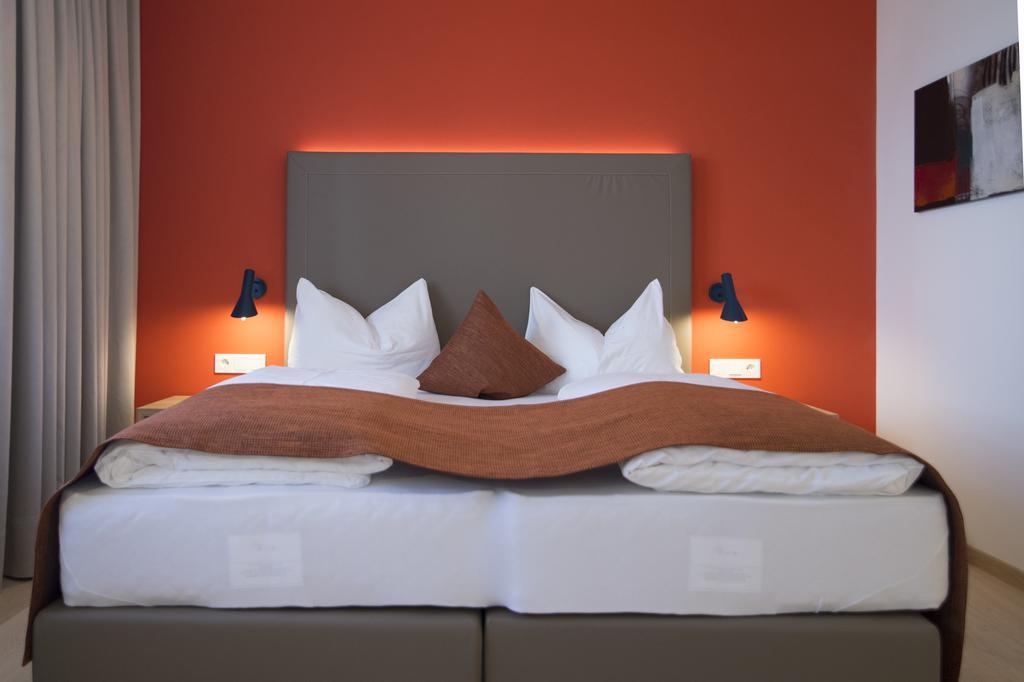 Garni Hotel Kessler ติโรโล ภายนอก รูปภาพ